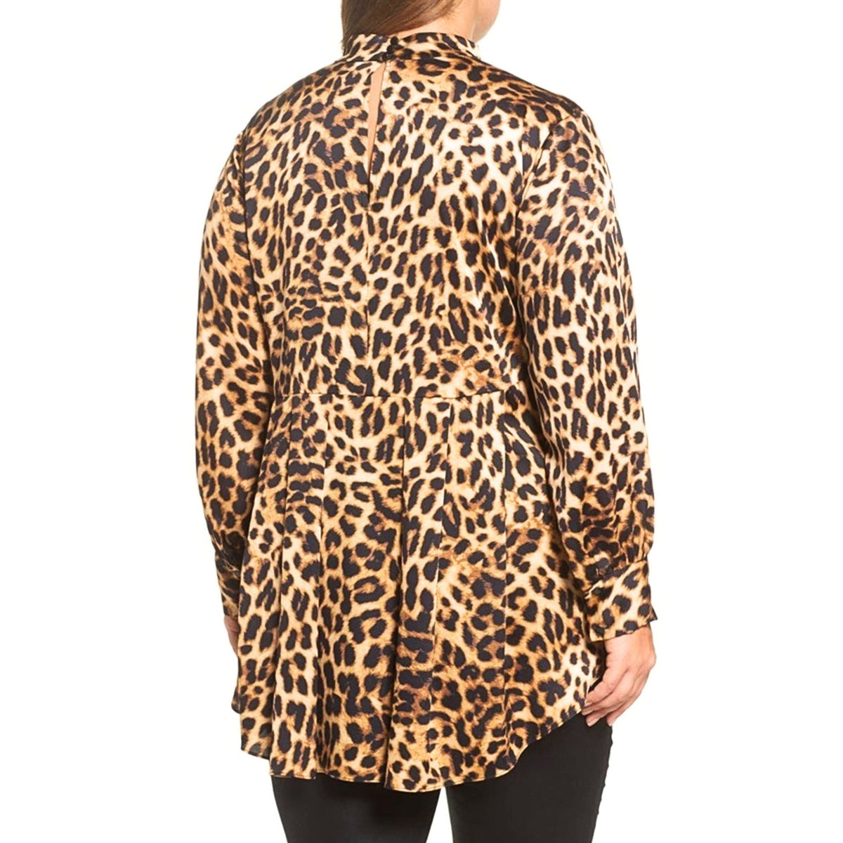 Vince Camuto Women’s Plus Size Leopard Print Mock Choker Neck Top